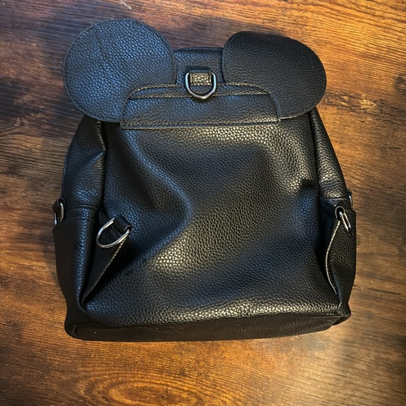 Minnie Mouse Backpack - Picture 2 of 3